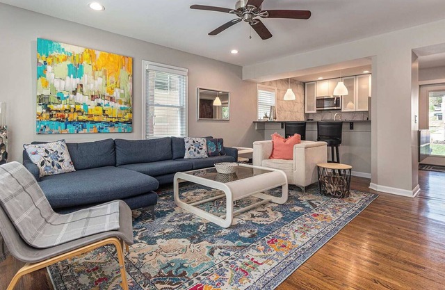 Charming Dundee Home 4min UNMC, 15min CHI Center