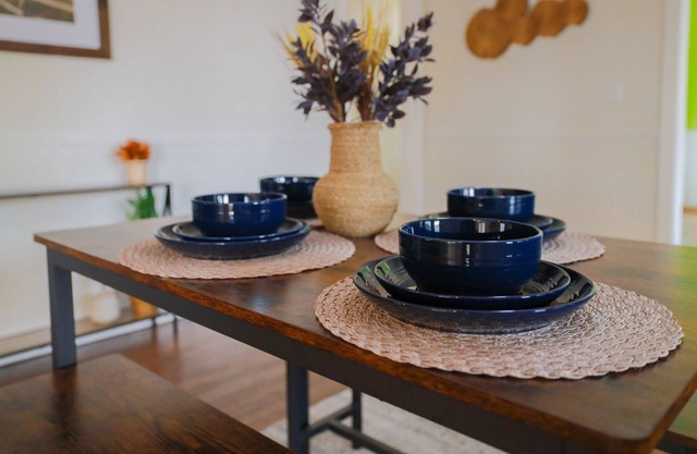 Charming East Side Vintage Home+Near Downtown