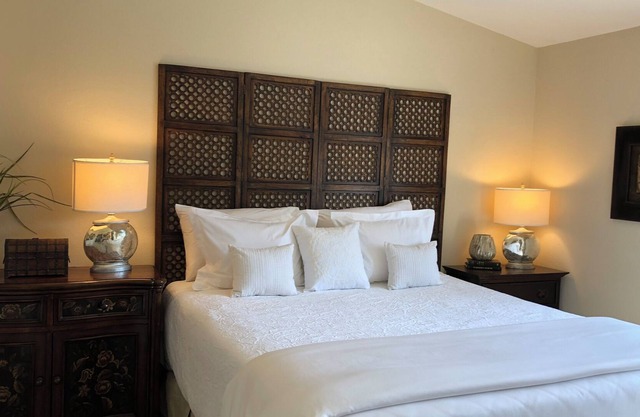 Charming, elegantly remodeled Townhome - 2bd/2.5bth - 2 Masters Suites