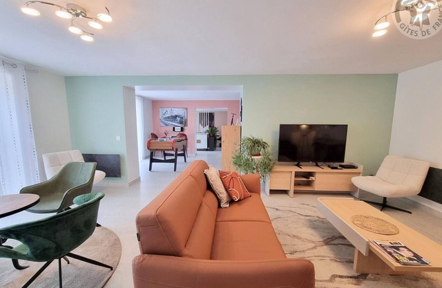 Gîte familial près de Disneyland Paris, avec jardin, terrasse, baby-foot et équipements modernes