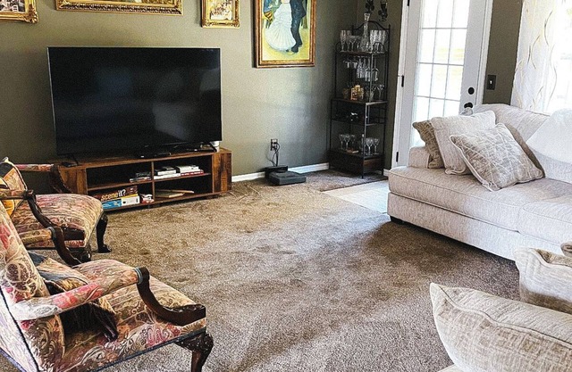 Charming Family-Friendly Gulf Breeze Hideaway 3BR/2BA, Min to beach, Big Patio