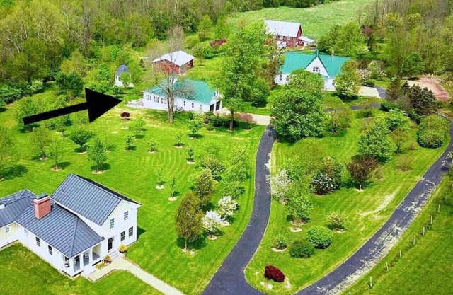 Idyllic Carriage House Farm-stay near Rocky Fork Lake