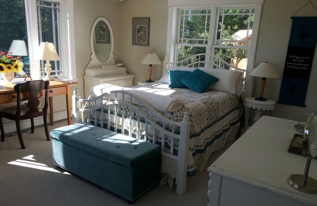 Charming farmhouse apartment at Scatter Good Farm