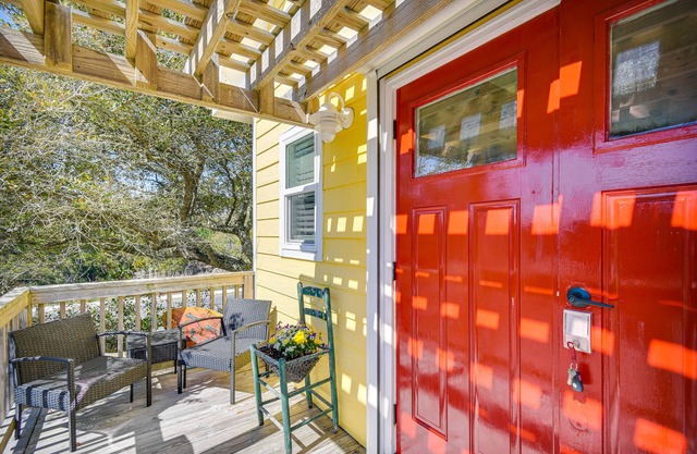 Charming Frisco Cottage < 2 Mi to Beaches!
