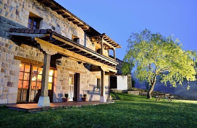 La Casa de Bustantegua para 8 personas