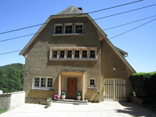 Charming house with view of the Bouillon Castle