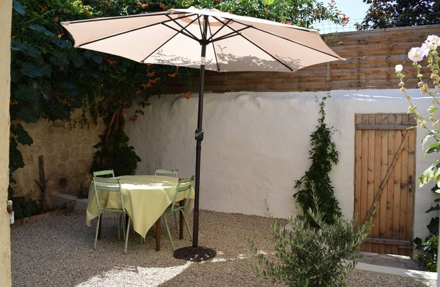 Encantadora casa rural independiente con jardín (cerca de Pezenas)