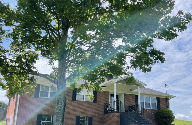 Charming Jefferson City Retreat