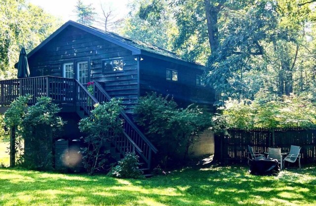 LOS HIKERS TIENEN SUNSET STUDIO # 1 en Woodstock PRIVACY. Piscina en 10acres