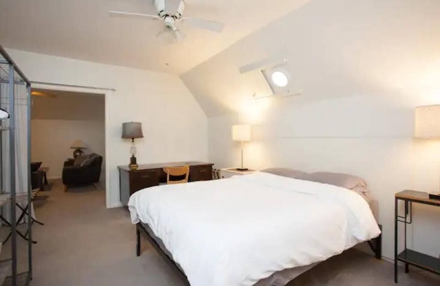 Charming Mid-Century Apartment in Midtown