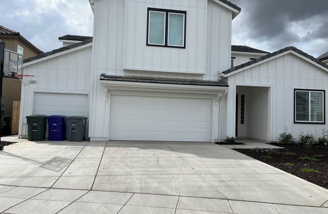 Charming Modern Private In-Law Suite in Clovis – Separate Entrance