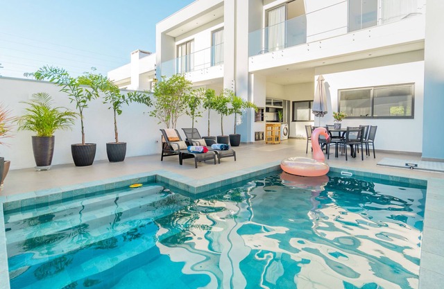 Charming & Modern Villa with KING BED in the hear of Foz do Igua