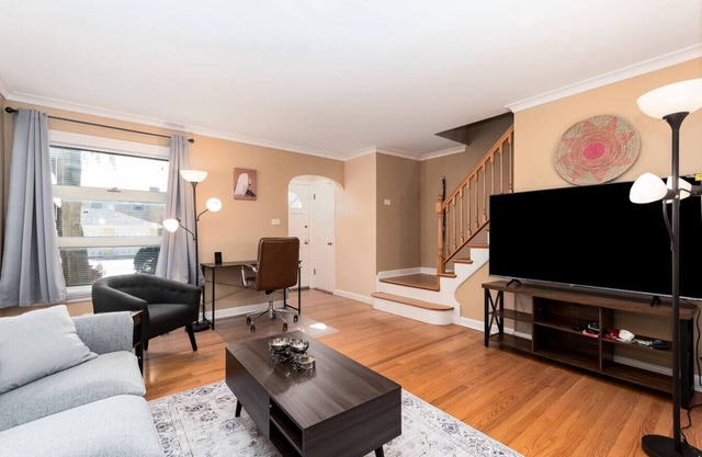 Charming Oak Park Retreat