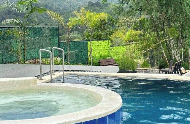 Charming Retreat Mountain Resort in Davao City with Jacuzzi
