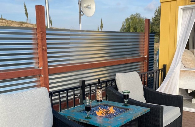 Charming retreat pet friendly in the wine country