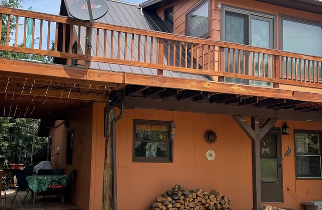 Charming Rocky Mountain Cabin