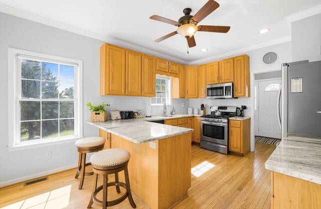 Charming Rustic Retreat