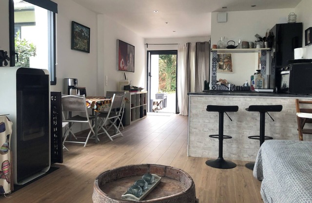 Charming sea view studio 200 m from cenitz mayarco beach Guéthary