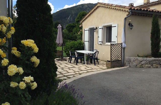 CHARMING STUDIO CASTELLANE A 500 m del cuadrado