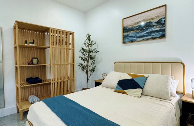 Charming studio in lovely Miami with WiFi and AC