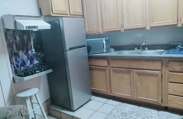 Charming studio in quaint Ensenada with WiFi, fitness room