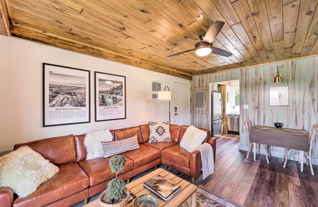 Book your vacation NOW- the perfect couples' getaway!