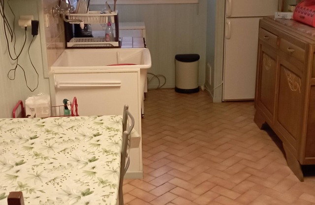 Charming T1 in large Landes house, near lake and ocean, pets welcome