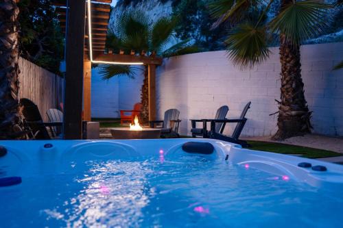 Charming Urban Escape Near Balboa Park & Airport