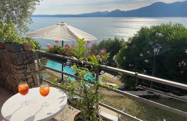 Charming villa with private pool & incredible lake views in Torri del Benaco