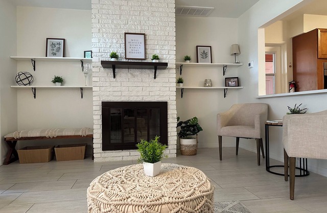 Charming Winter Haven Home. 2 Miles to Legoland with nightly firework show!