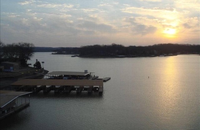 Mira nuestras reseñas! Lujoso ático frente al mar, vistas de 11 mm, piscina, ascensor,