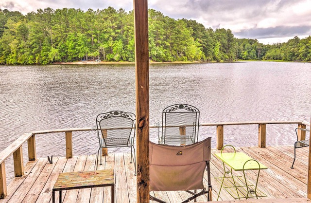 Cheery Swansea Home on Calmont Pond w/ Dock!