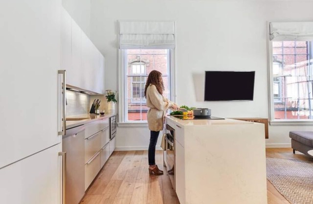 Chef's Dream Kitchen in Downtown 2 Bedroom Loft