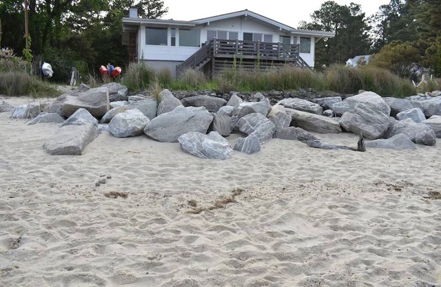 🏖 2 Homes in 1 – Private Beach, Sleeps 14, w Fire Pit, Kayaks, WiFi, Near DC