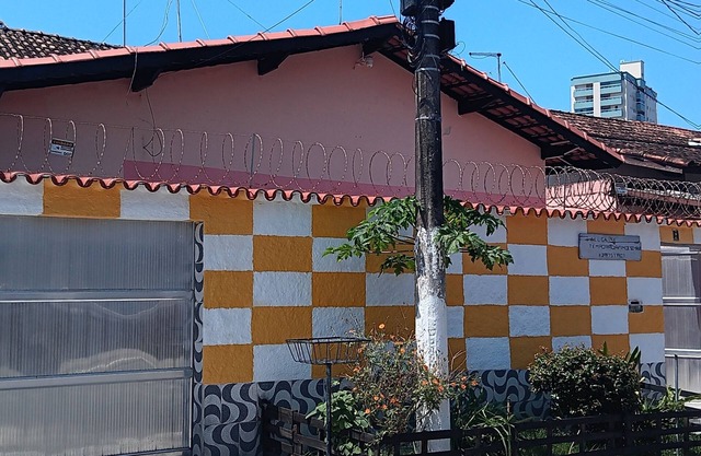 Chess corner, beach, cozy, safe, 2 blocks from the beach, come and see