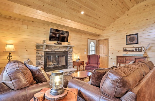 Chestertown Hideaway w/ Lake & Beach Access!
