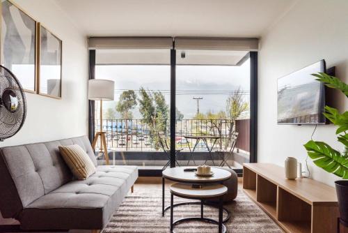 Chic 2BR Retreat for 5 in Vibrant Las Condes