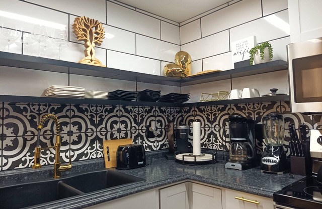 Chic Apartment Suite located in Nashville, IN