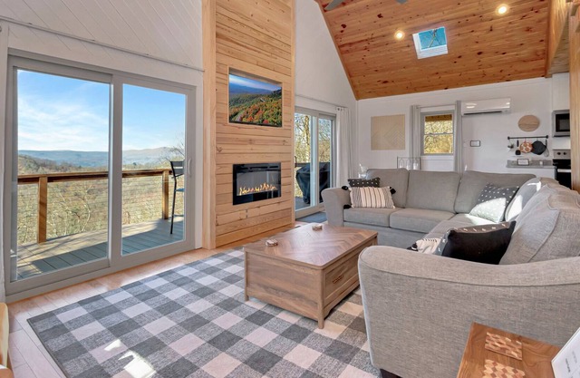 Chic Cabin Near Blowing Rock- Amazing View