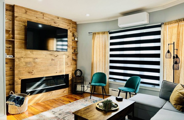 Chic/Cozy2BR-nearAirport & Beach