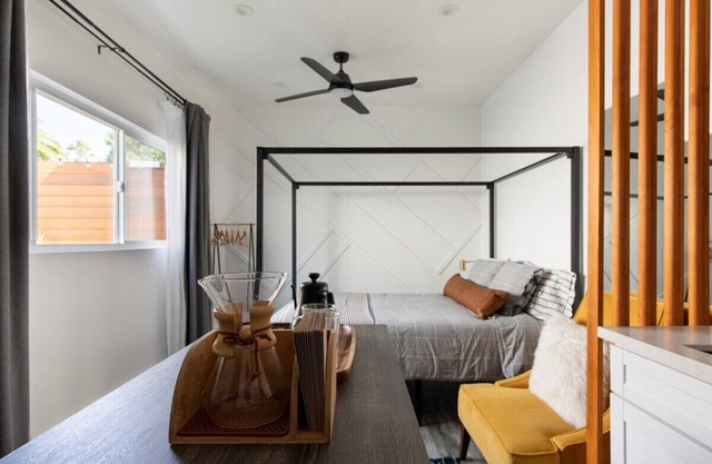 Modern Luxury Studio Patio LAX Beach