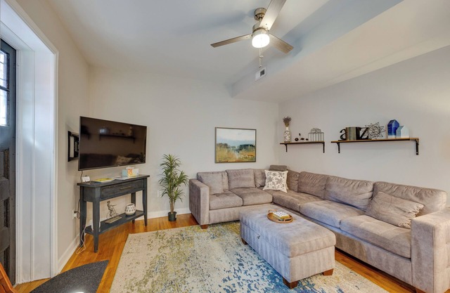 Chic Richmond Retreat w/ Quaint Private Patio!