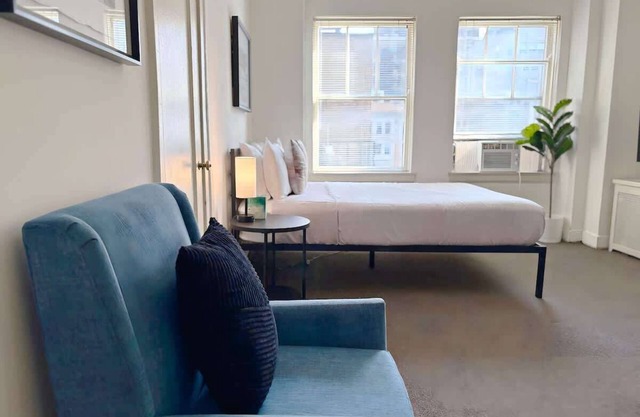 Chic Vintage Studio in the Gold Coast