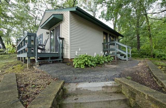 Christmas Mountain Village, Wisconsin Dells, 2 Bedroom Cottage