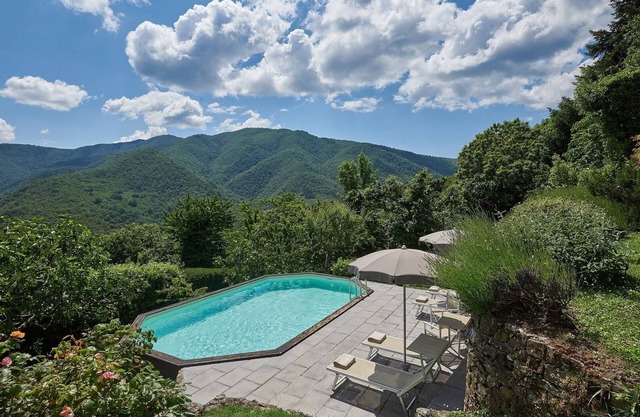 Ciliegio, Brandeglio, Bagni di Lucca, Lucca and Viareggio