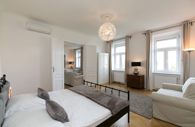 Apartamento en la ciudad con aire acondicionado de 81m2 con vista al campo