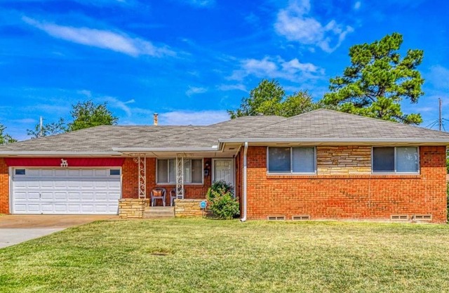 City Coop 3B in Midwest City. Hosting Happy Guests since 2018.