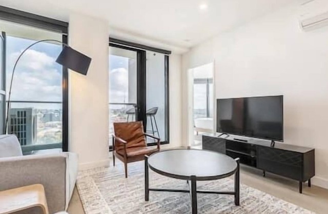 City Edge Urban Oasis w/ Balcony & Panoramic Views