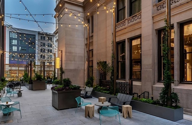 City Lights and Comfortable Nights in Philly! Pets Allowed, Onsite Parking!