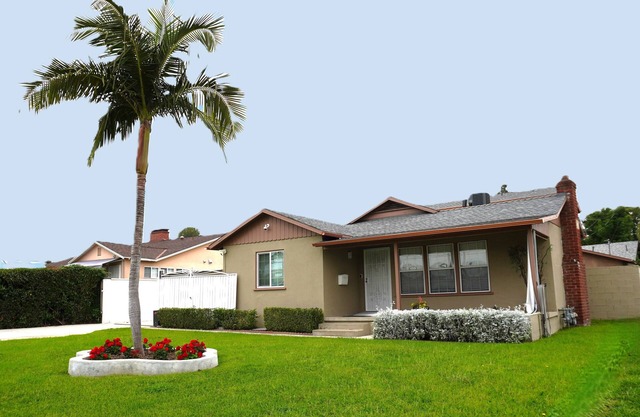 Clean 3 bedroom 2 bathroom home